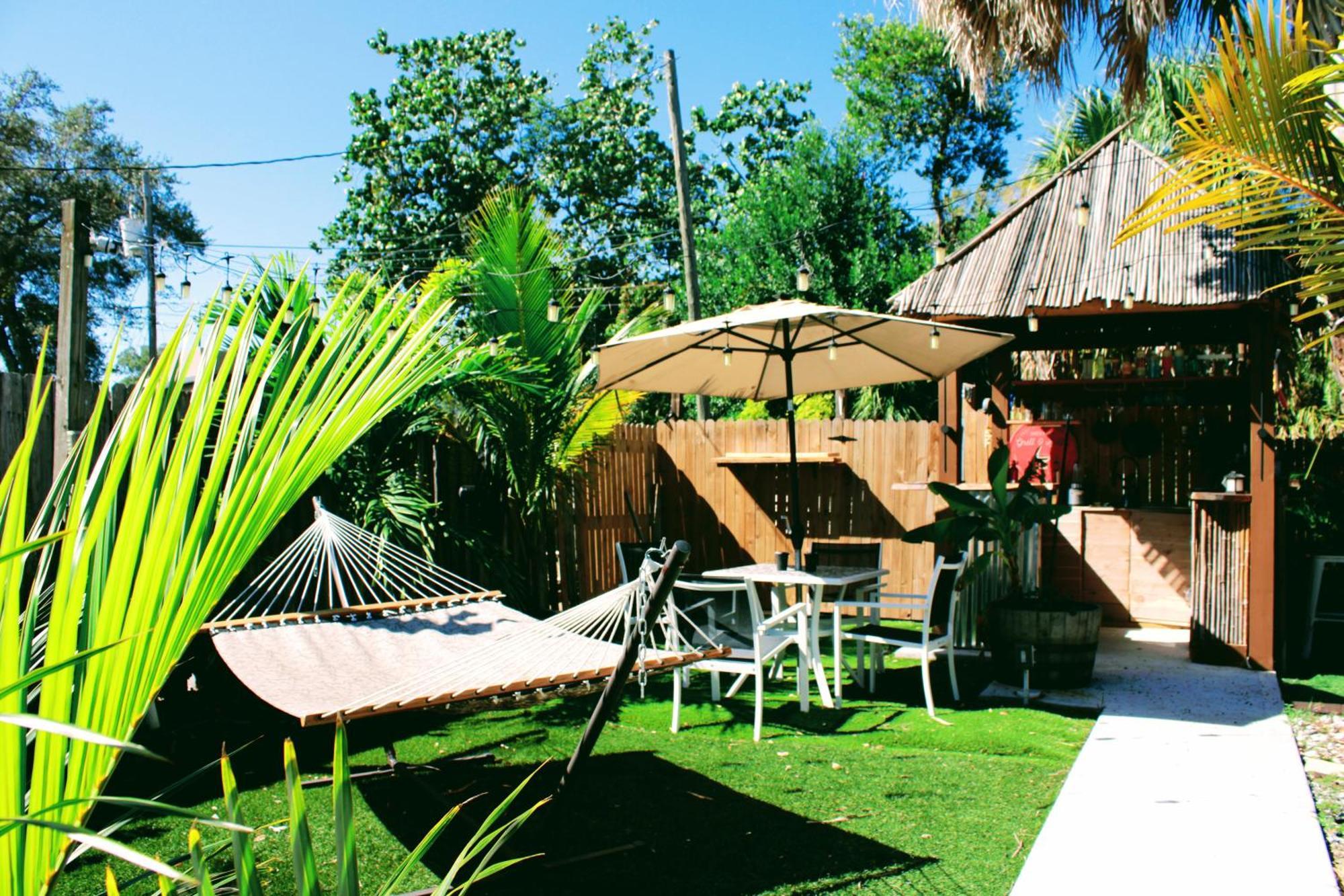 World Solo Travel'S Welcomed At St Pete Home Сент-Питерсберг Экстерьер фото
