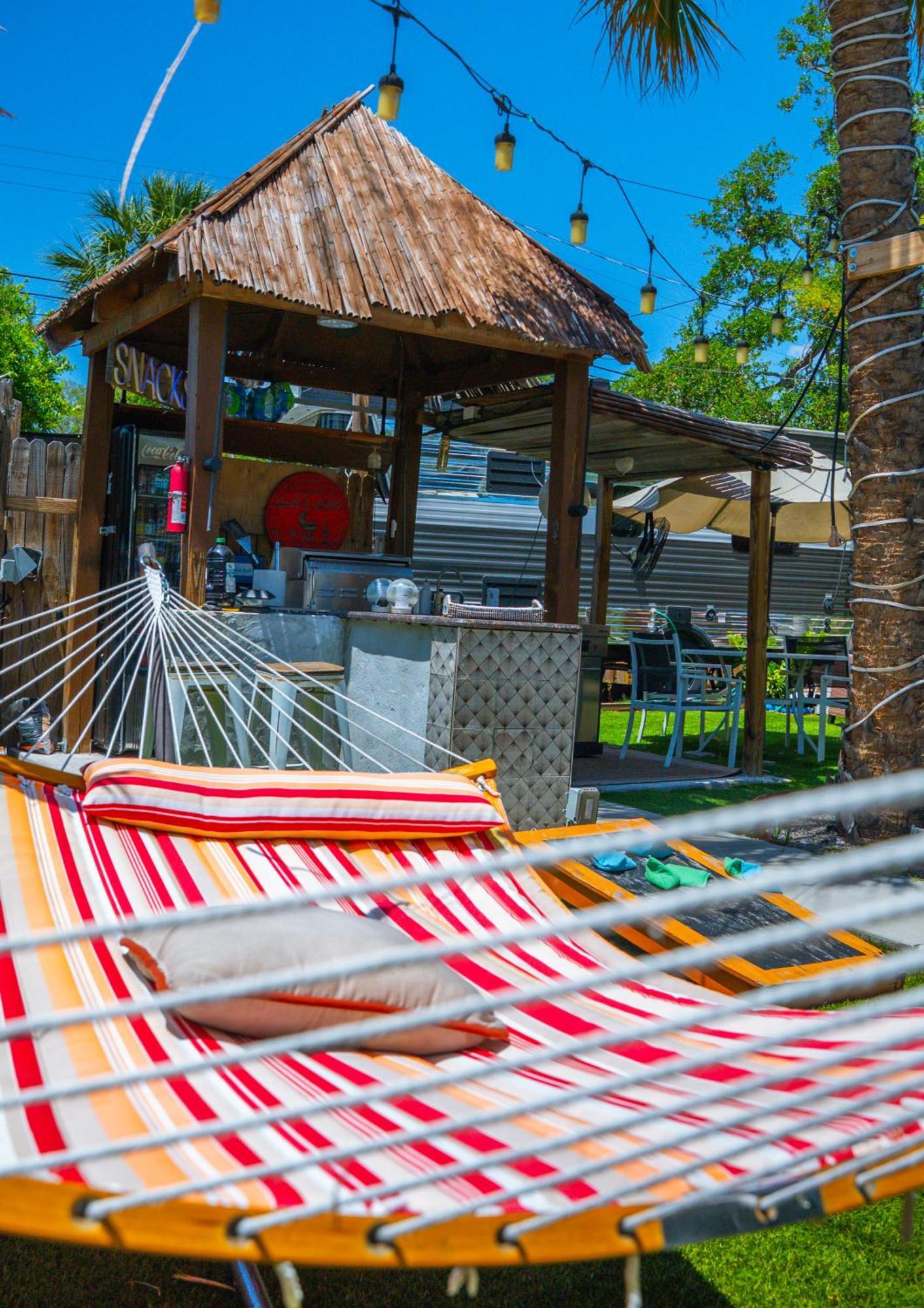 World Solo Travel'S Welcomed At St Pete Home Сент-Питерсберг Экстерьер фото